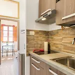 아파트 Guesthost - Uffizi Gallery Cozy Flat 피렌체